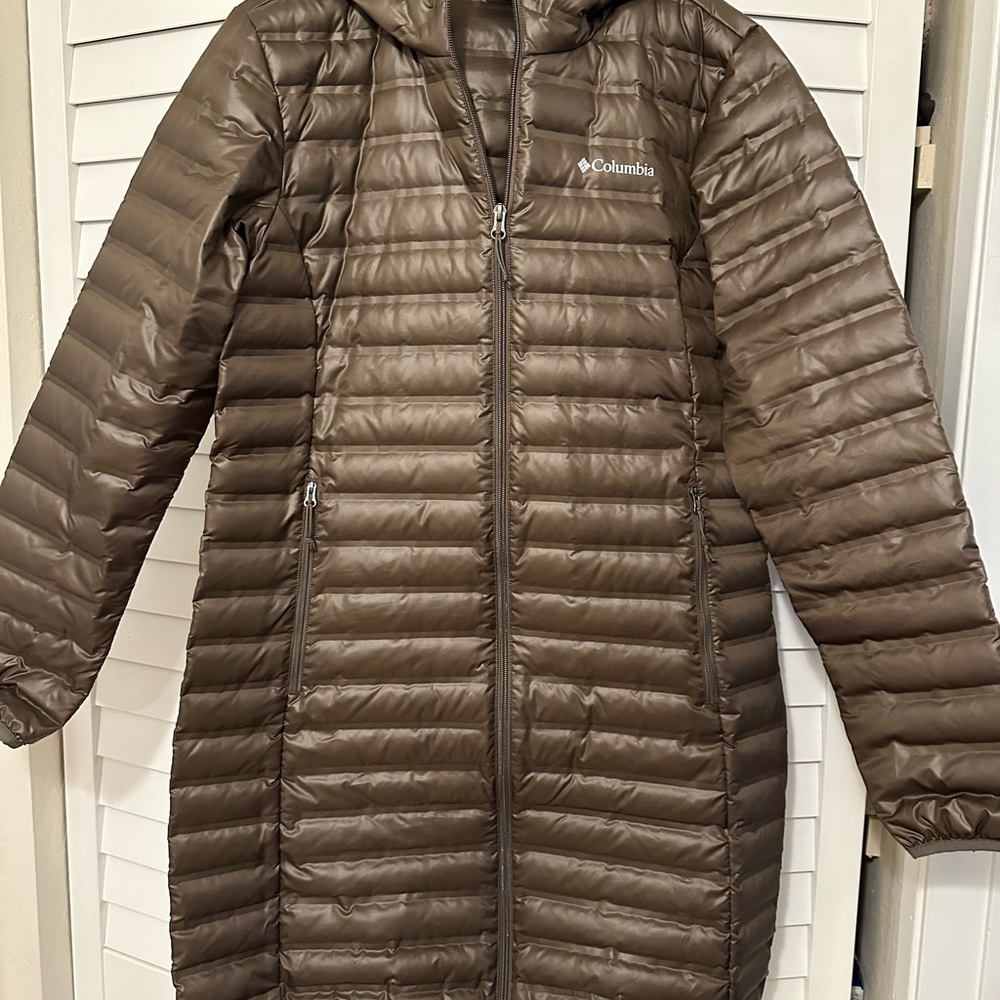 Columbia jacket as large Copper